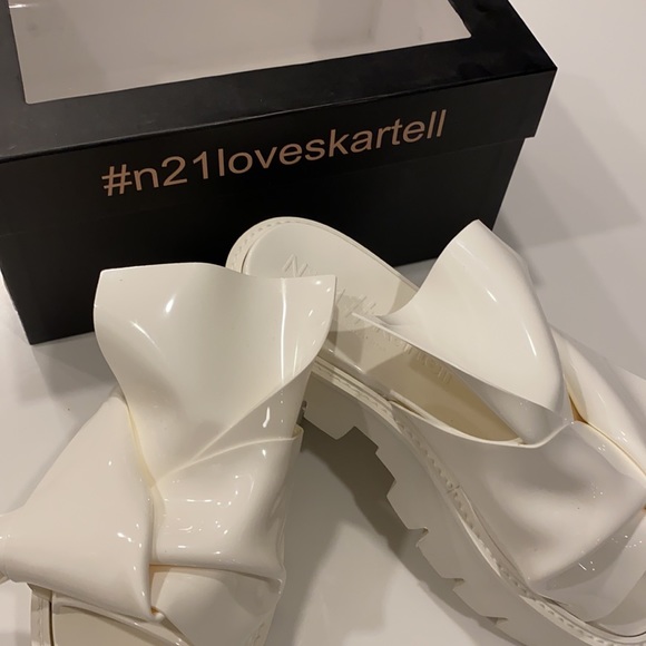 ⚡️SALE⚡️Brand New No 21#Kartel Sandals - Picture 5 of 5